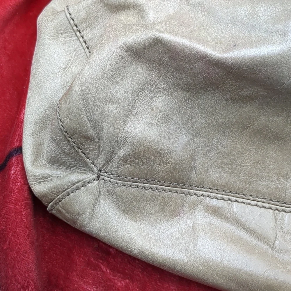 Hobo shoulder bag